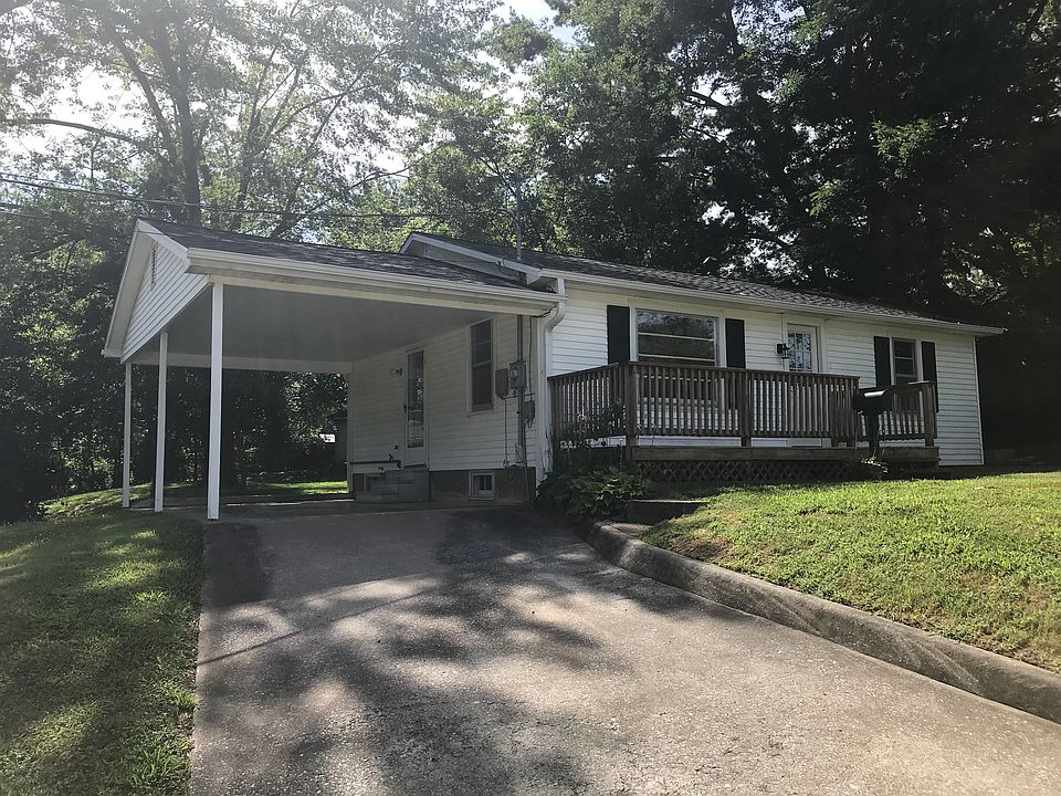 1st image of 817 Cecile Dr