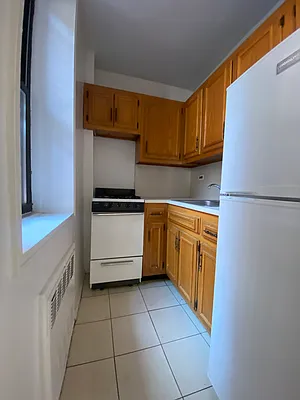 Rented by Green Home NY Realty LLC | media 11