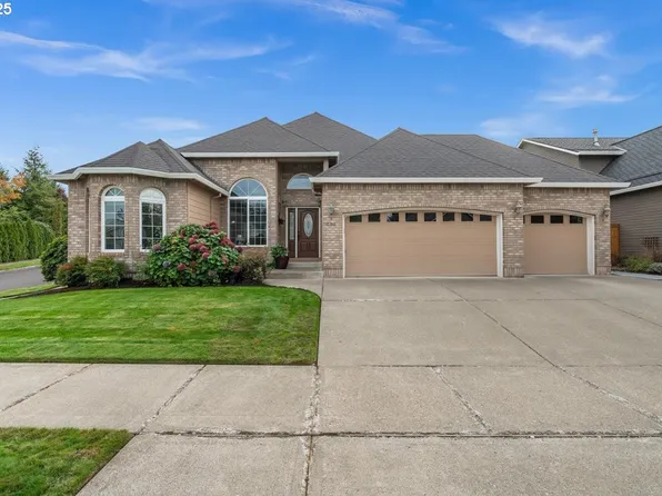 886 NE Creeksedge Dr, Hillsboro, OR 97124