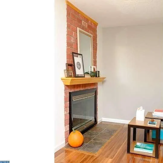 1805 Ravens Crest Dr — Photo 4