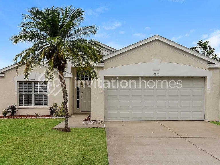 4821 Sabal Harbour Dr — Photo 1