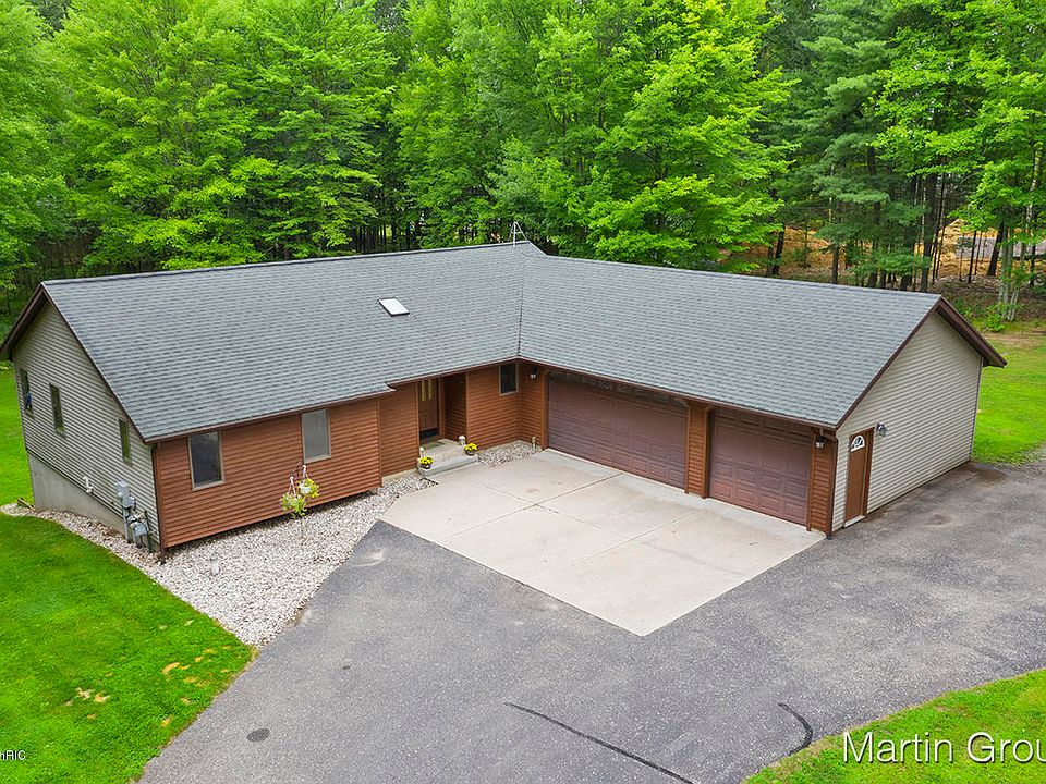1st image of 1644 E Hess Lake Dr