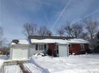 81 Monica Rd, Grand Island, NY 14072