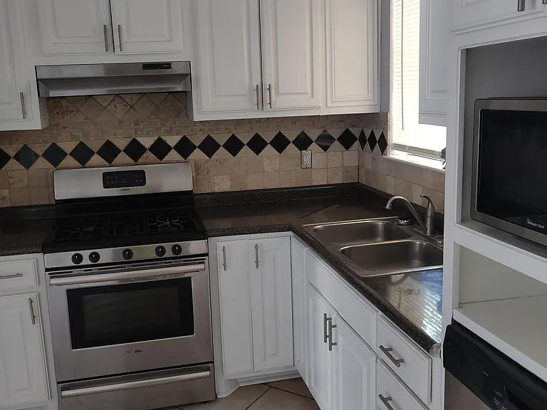 1504 Janann Ave — Photo 3