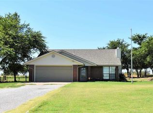 11533 NE Wolf Rd, Fletcher, OK 73541