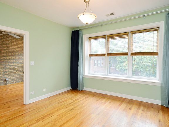3rd image of 3806 W Belle Plaine Ave APT 2