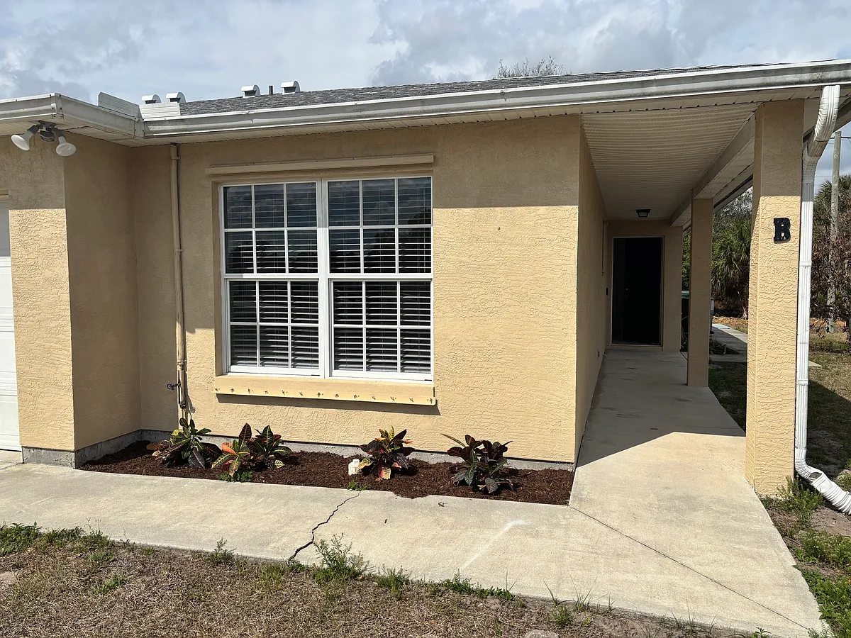 Building Photo - 492 Del Monte Rd #B