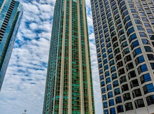 195 N Harbor Dr APT 401, Chicago, IL 60601