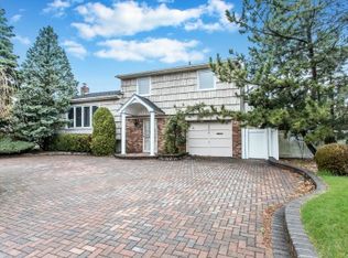 2625 Karen St, Bellmore, NY 11710