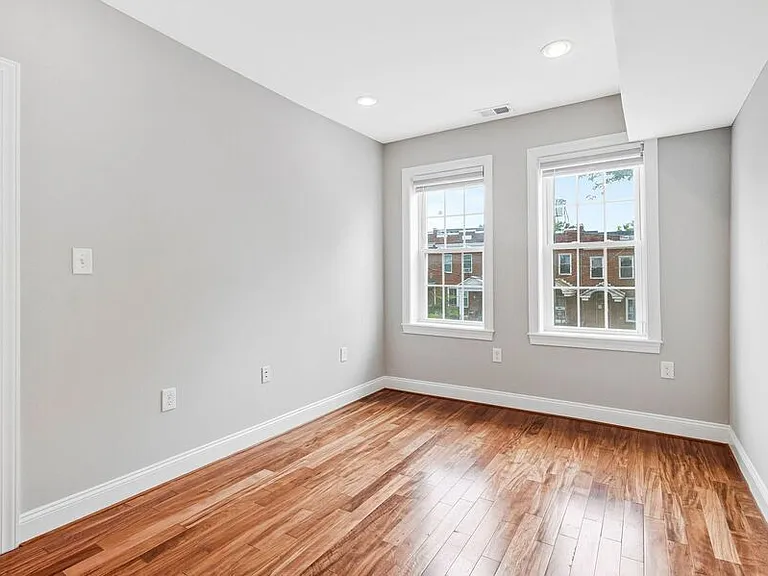 919 Decatur St NW — Photo 25