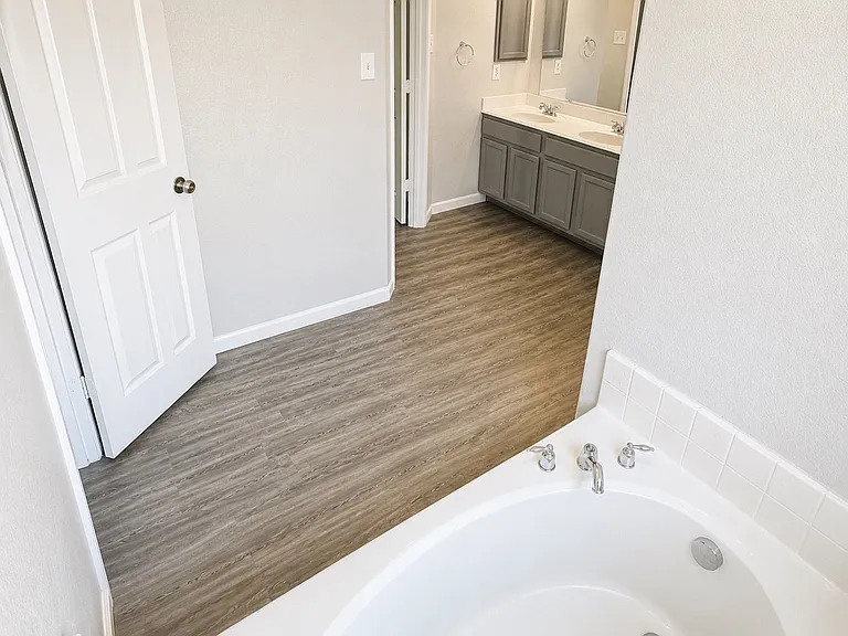 1745 Duck Cove Dr — Photo 11
