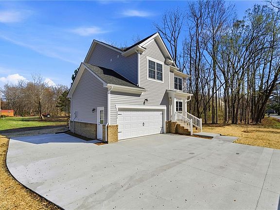 2nd image of 2256 Shipyard Rd