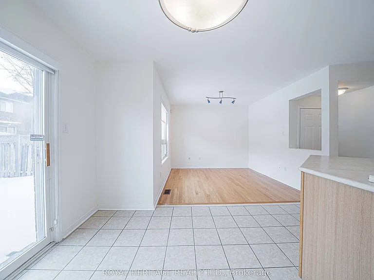 344 Castlemore Ave — Photo 7