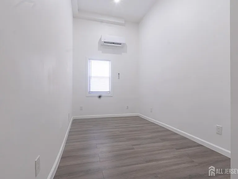 370 Pacific Ave #1 — Photo 14