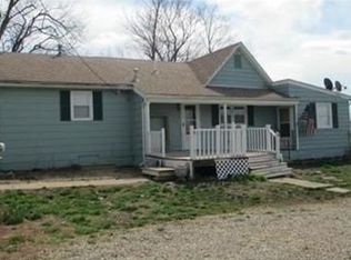 38706 E State Route B, Creighton, MO 64739