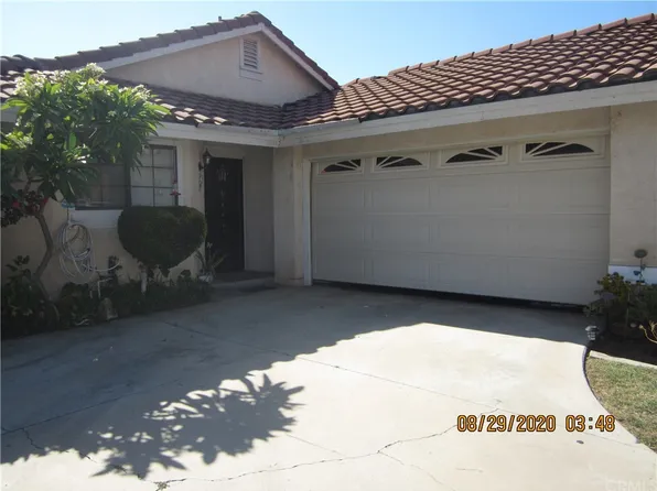 162 Mistletoe Dr, Corona, CA 92879