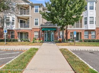 831 Mowat Cir, Hamilton, NJ 08690