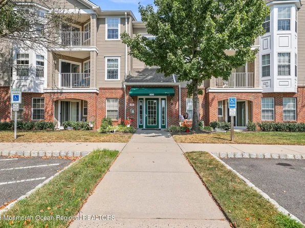 831 Mowat Circle, Hamilton, NJ 08690