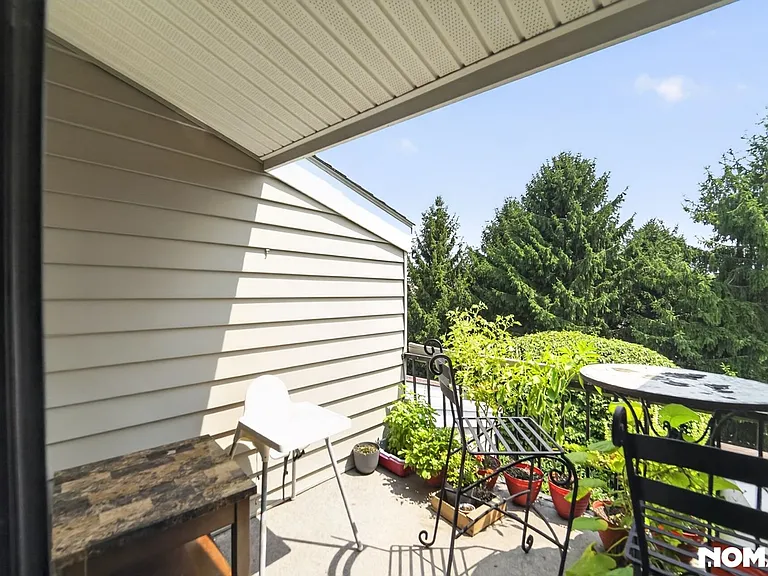 12 Evergreen Dr — Photo 17