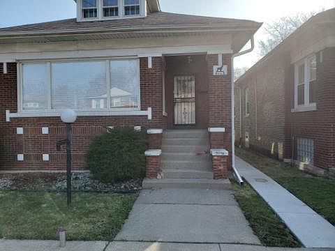 1st image of 8115 S Luella Ave