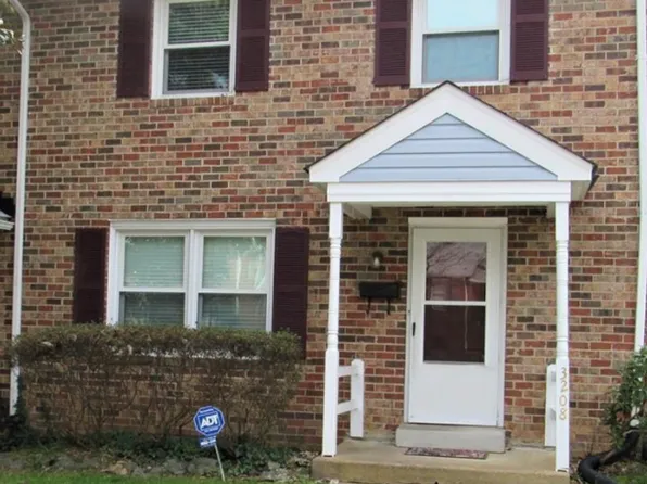 3208 S Battlebridge Dr, North Chesterfield, VA 23224