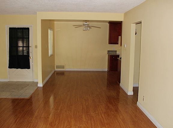4th image of 18771 Schoenborn St