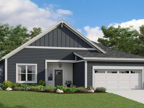 4708 Knapp Bluff Dr NE, Grand Rapids, MI 49525