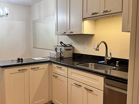 Kitchen all new appliances