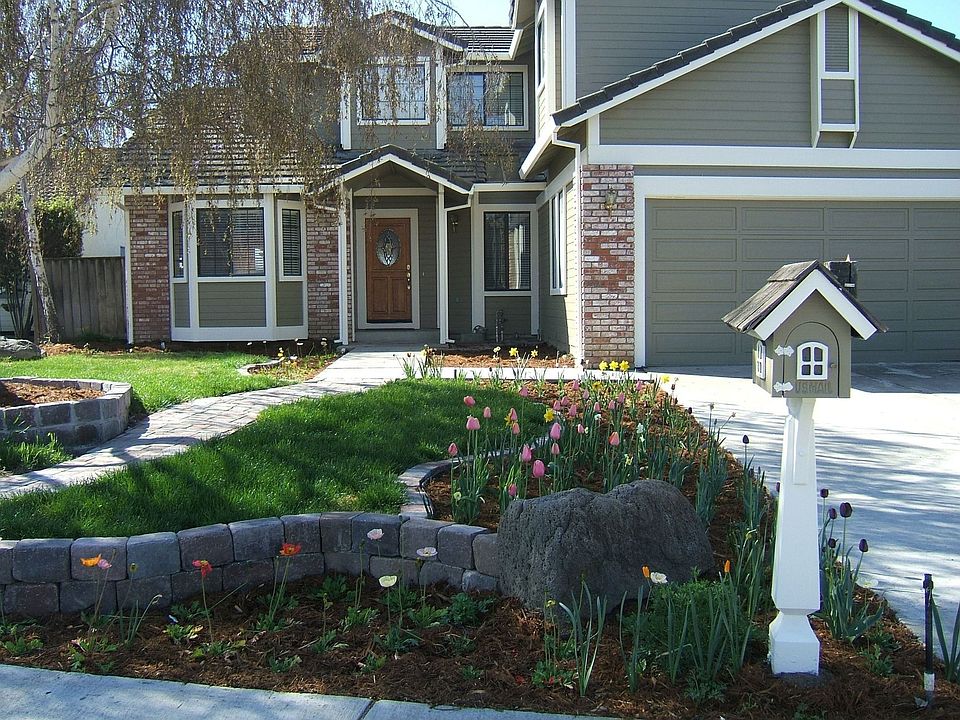 1st image of 751 Calais Dr