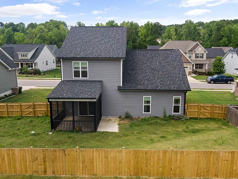 135 Fairview St — Photo 17