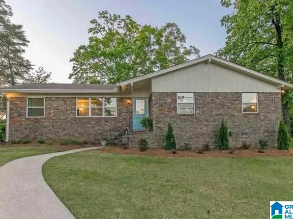 1520 Linda Vista Dr, Vestavia Hills, AL 35226