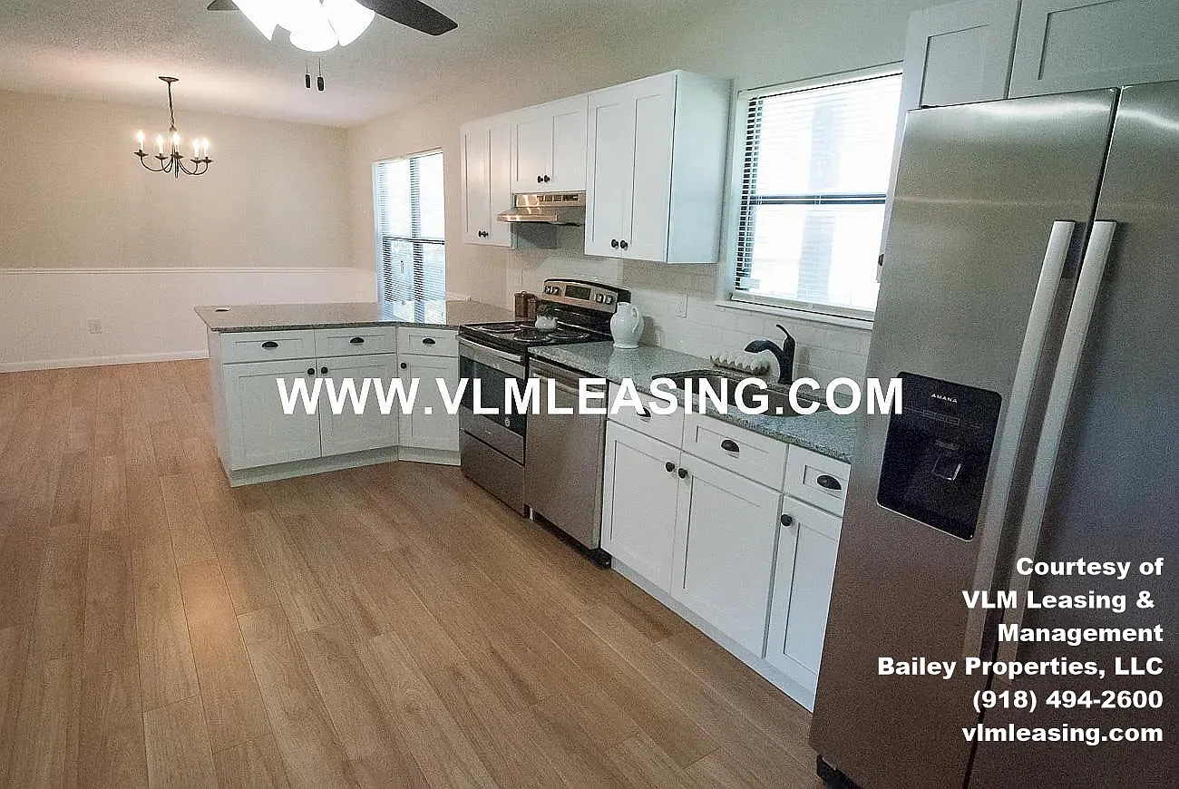 3317 S. 143rd E. Avenue — Photo 4