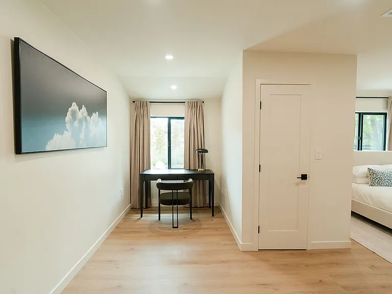10461 Shadyridge Dr — Photo 43