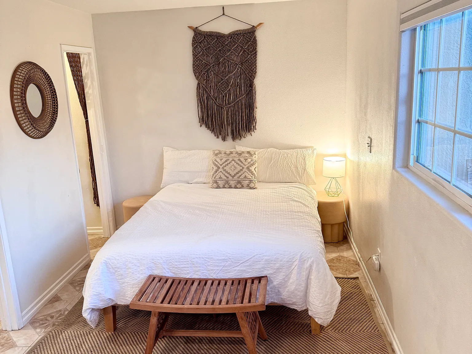 Studio, 450 sqft, $2,500 — Photo 4