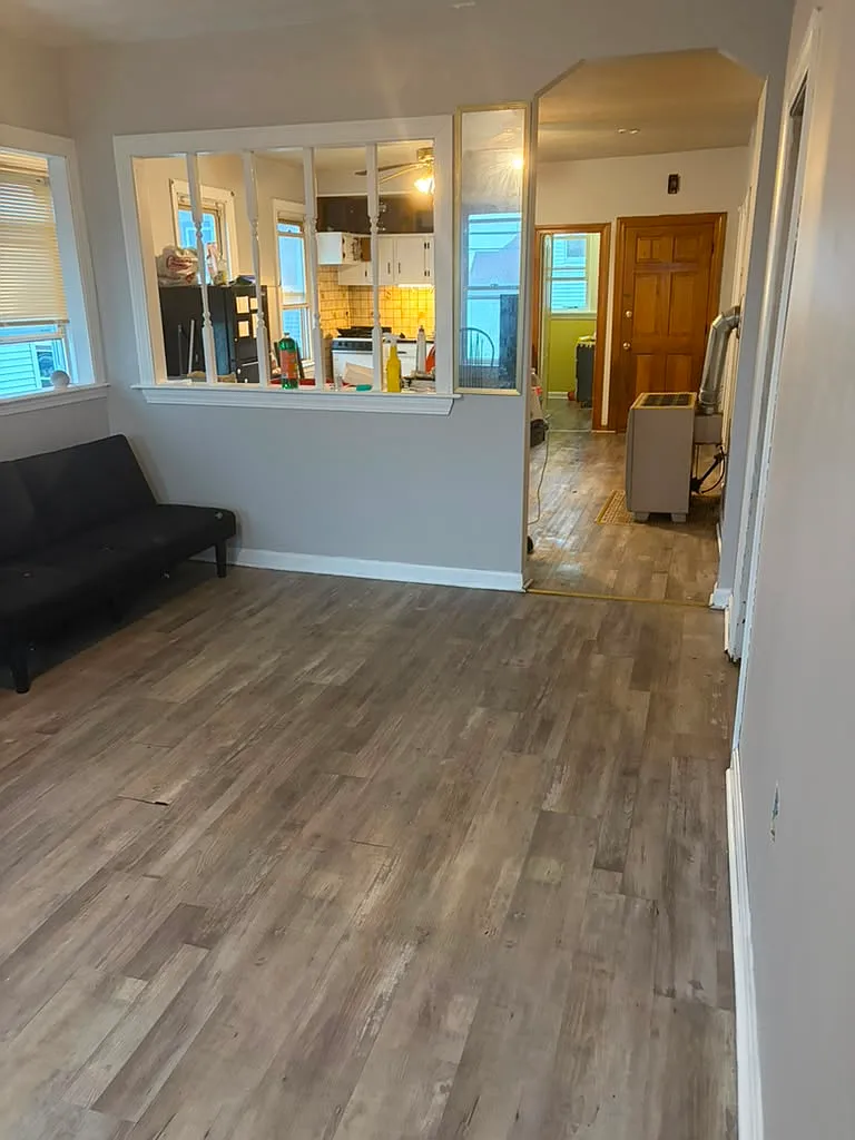 3 bed, 1250 sqft, $1,780 — Photo 1