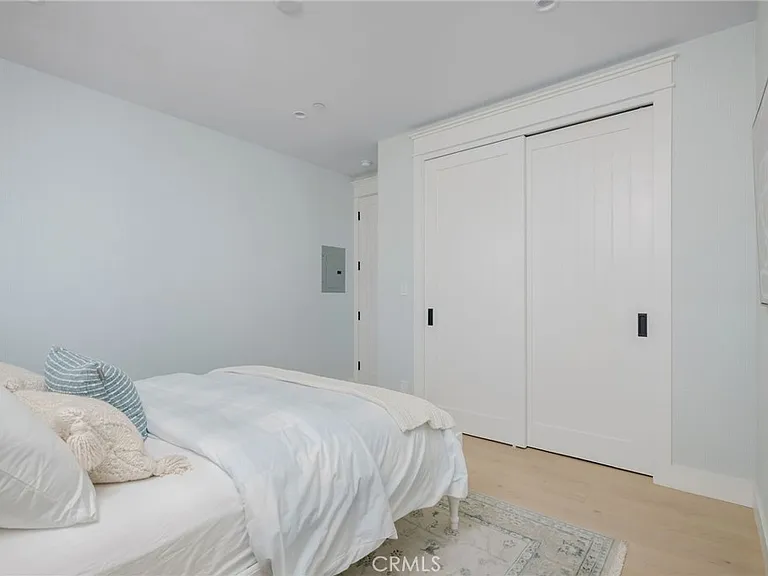 153 Granada Ave — Photo 43