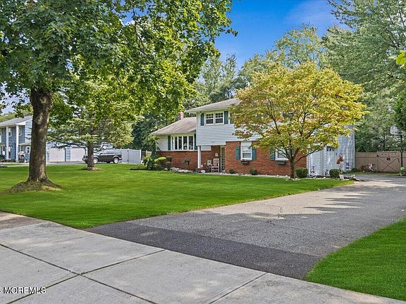 3rd image of 157 Glenbrook Road