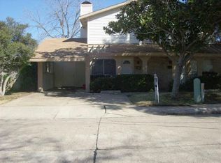 726 Baruna Cir, Garland, TX 75043