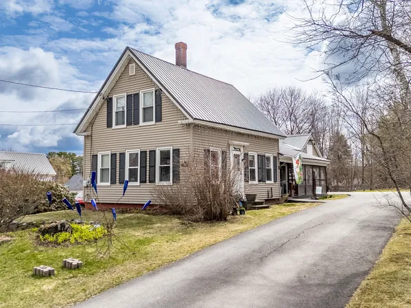 21 Pleasant Street, Milo, ME 04463