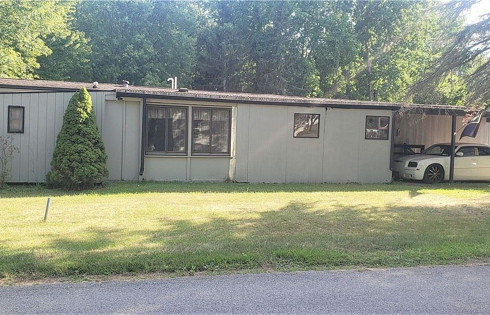 1st image of 26 Pebbleridge Dr