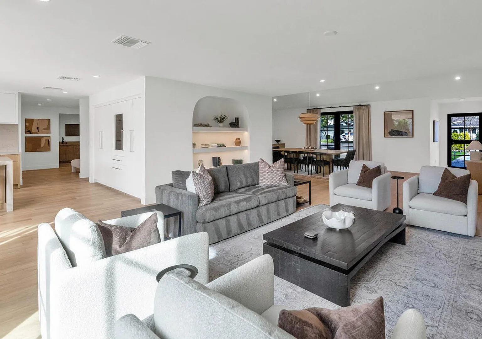 Rates Vary: $14,995 - $29,995 — Photo 1