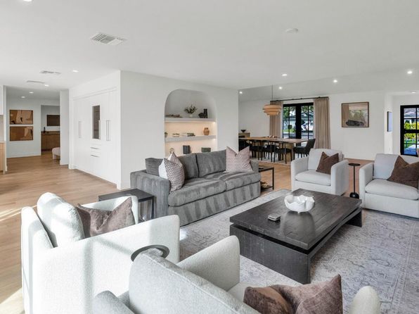 6039 E Calle Camelia