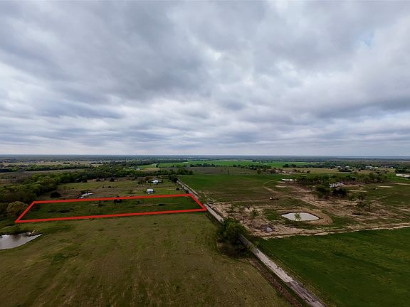 4th image of 395 Rs County Rd #1320