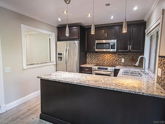 5th image of 7968 Mission Center Ct Unit D