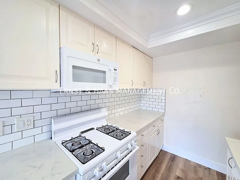 16850 Sierra Vista Way — Photo 9