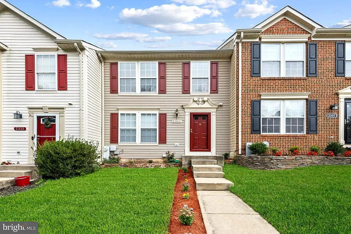 2311 Sparrow Ct photo 1