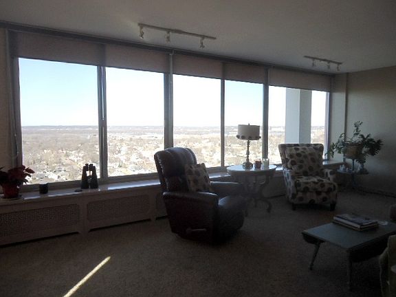 5th image of 1337 21st Ave #12D