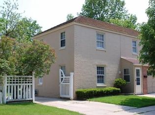 5608 Azalea Ct, Greendale, WI 53129