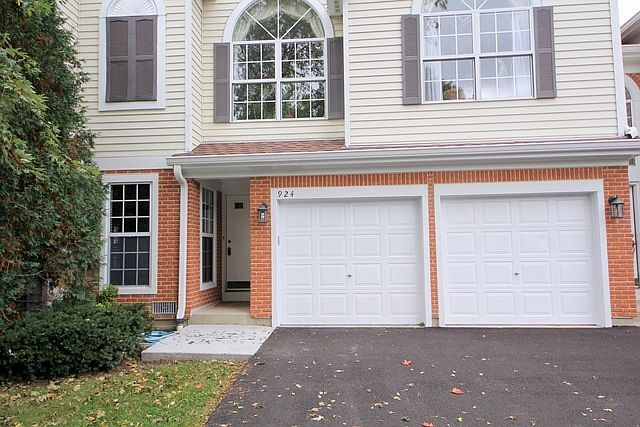 1st image of 924 Ann Arbor Ln #924