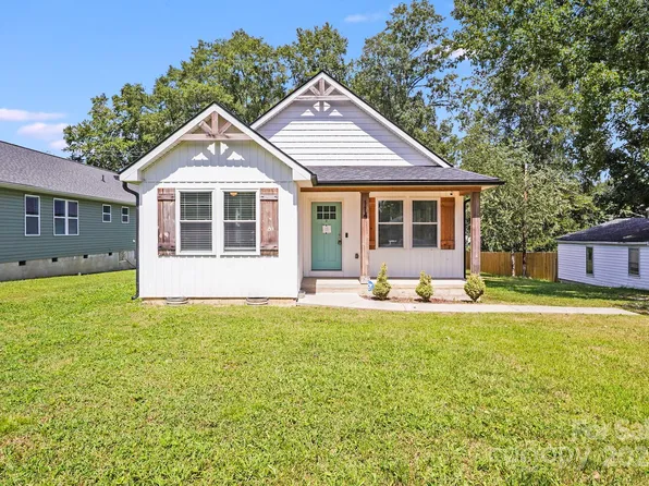 114 W Lee Ave, Bessemer City, NC 28016